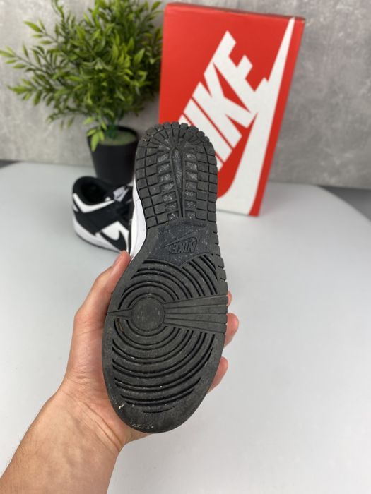 Skórzane sneakersy Nike Dunk Low Panda r 38 – klasyka w czerni i bieli