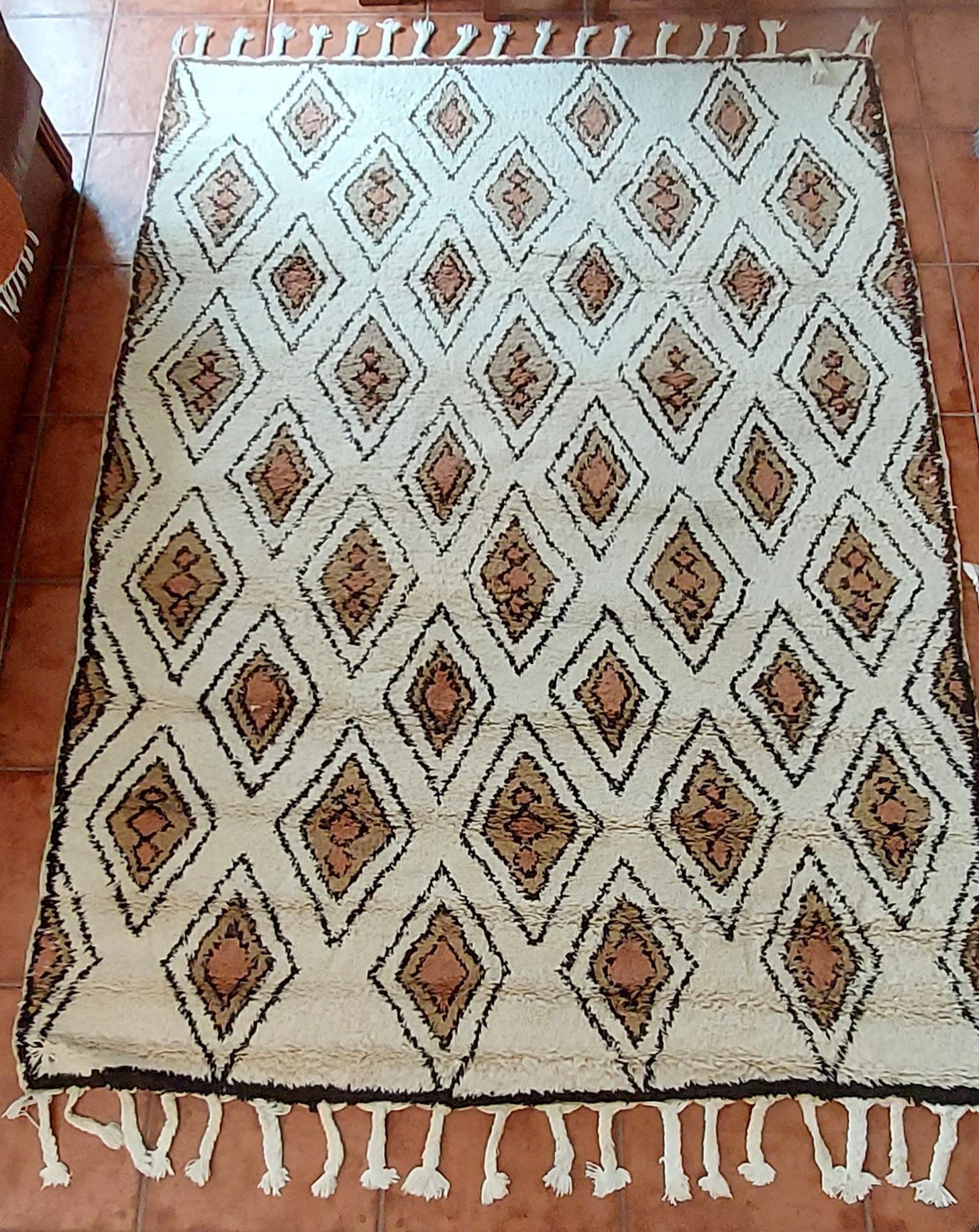 Carpete usada, em muito bom estado para sala