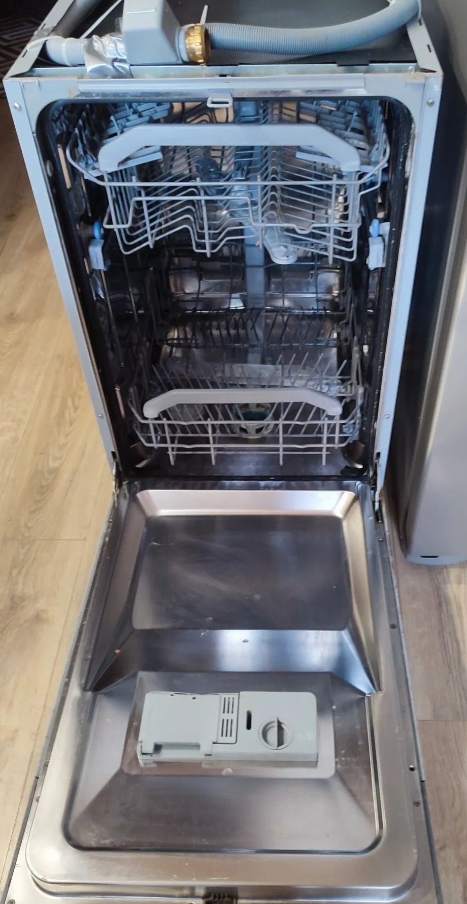 Посудомийна машина Hotpoint Ariston LST 328 б/в  45 см