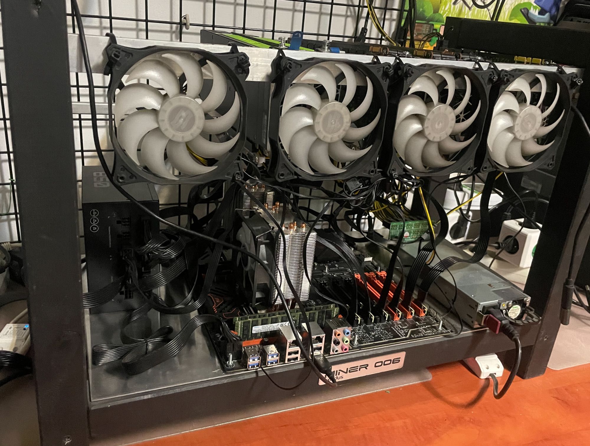 Serwer AI Learning 6xGPU NVIDIA Tesla 2 x E5v2699 72 wątki 512GB f.VAT
