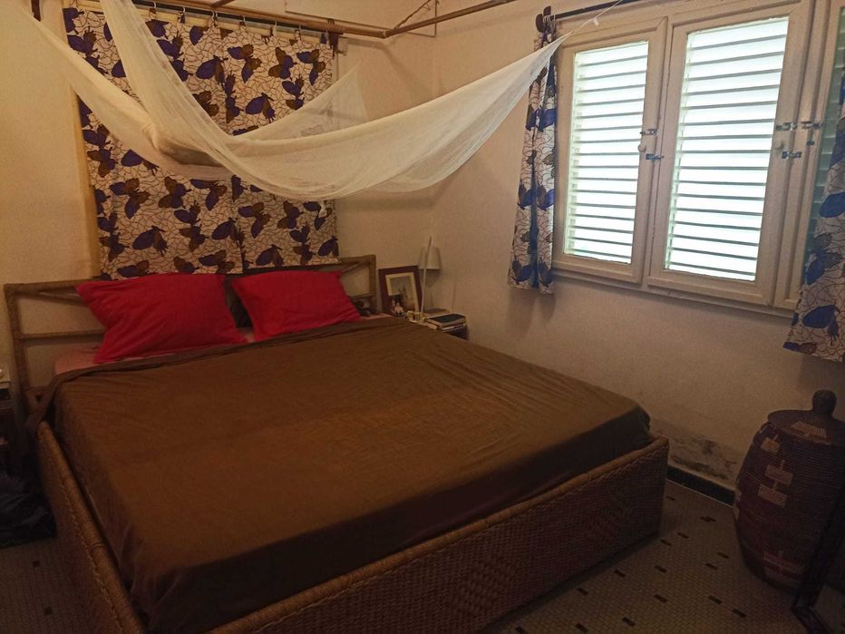 Cama de casal 180 cm