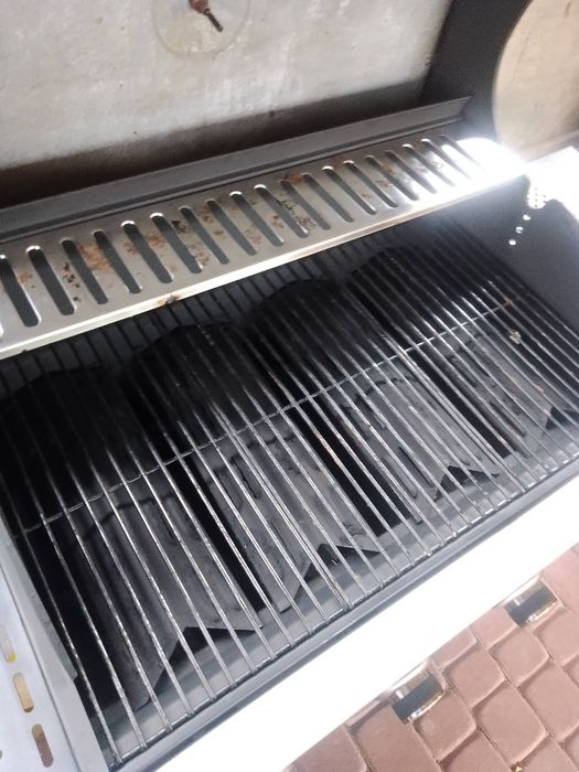 Grill gazowy palnikowy