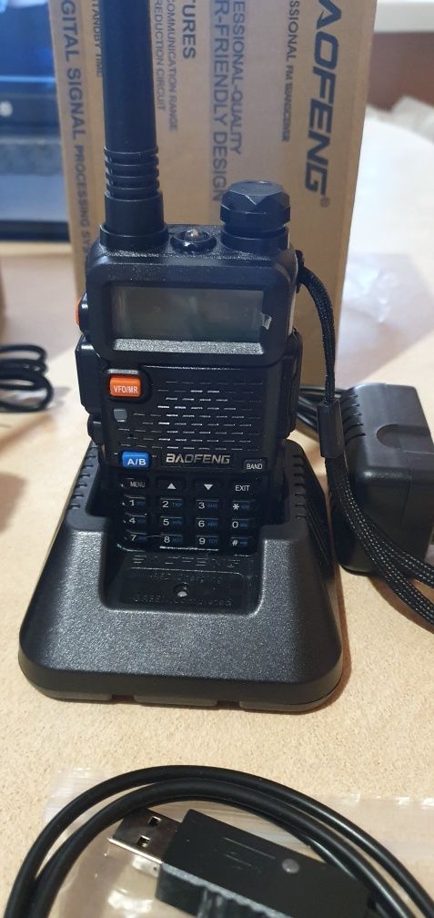 Новіі рації baofeng uv-5r8w