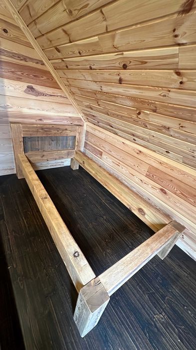 Łóżko z dębowych belek Regalia