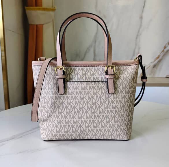 Продаю сумку MK