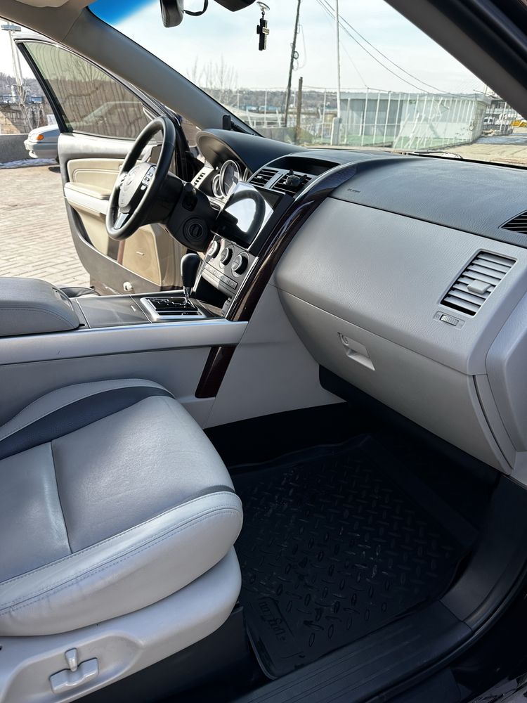Продам МАЗДА  CX - 9 В Идеальном состоянии .