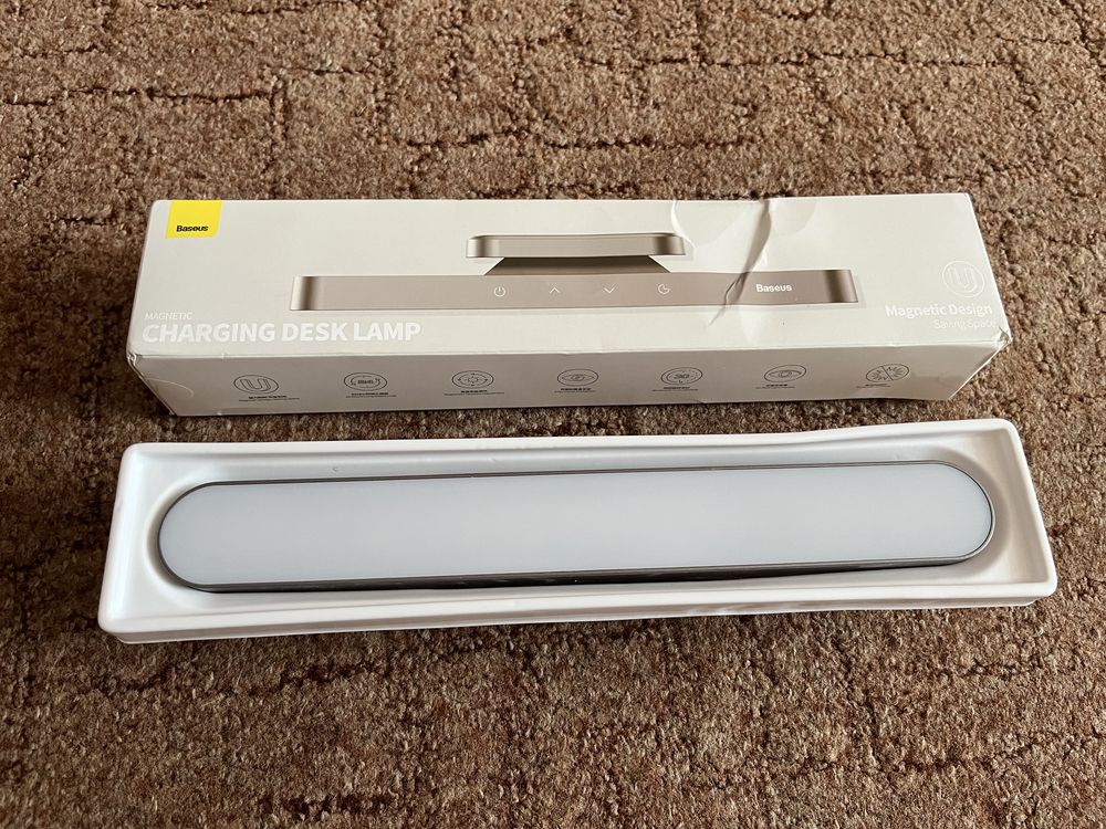 Лампа Baseus CHARGING DESK Lamp