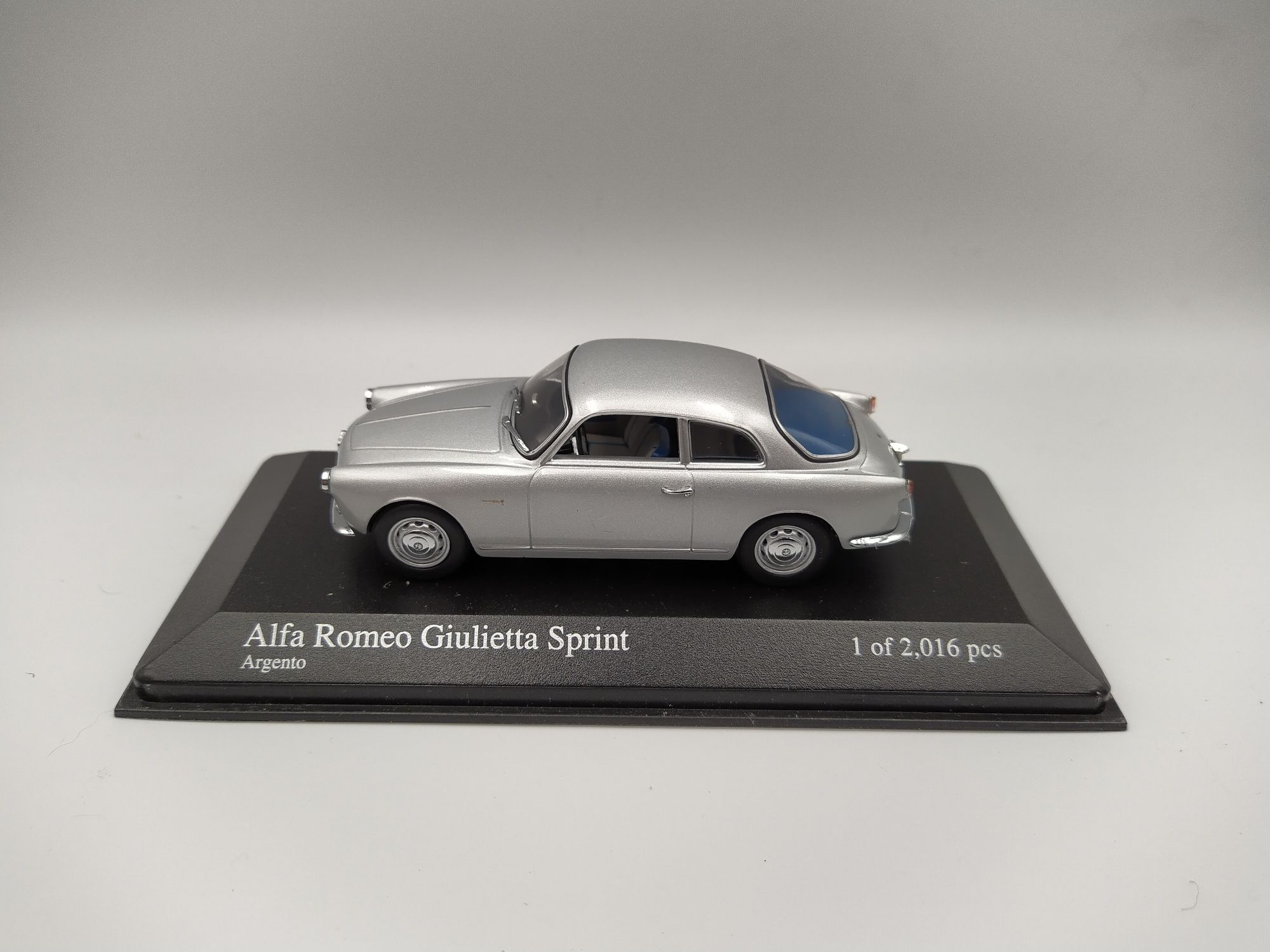 Alfa Romeo Giulietta Sprint 1:43 Minichamps