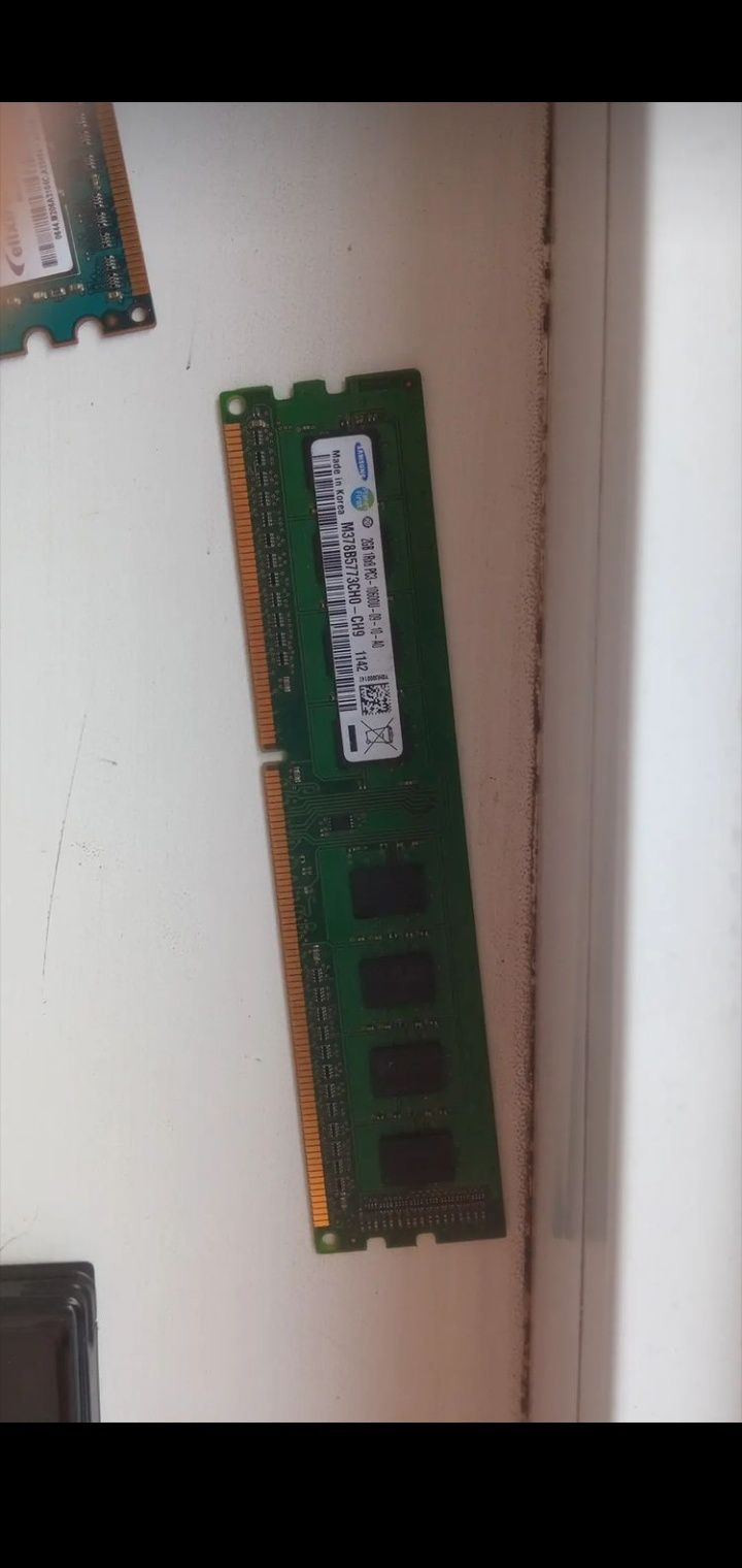 Оперативна пам'ять 2 ГБ ddr3