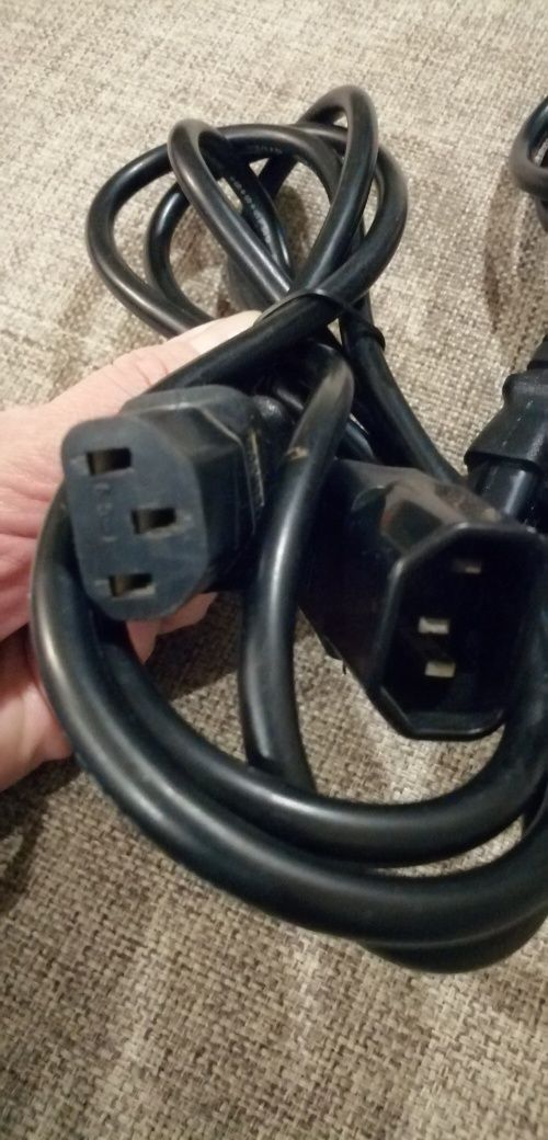 Komplet :kabel zasilający do komputera stacjonarnego i jego przedłużka