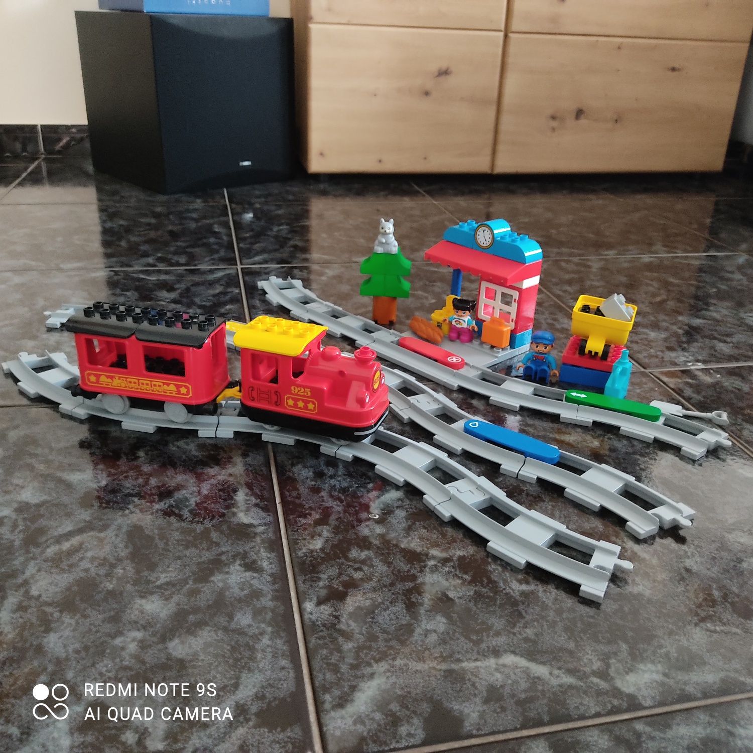 LEGO DUPLO pociąg parowy 10874 i dodatkowe tory 10872