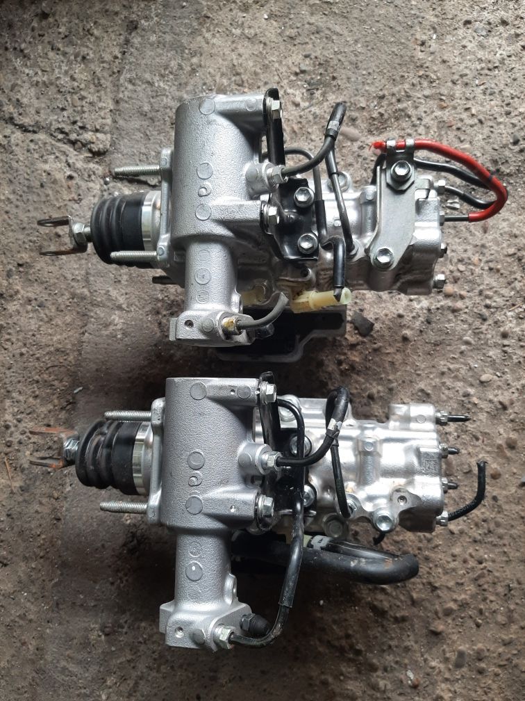 Помпа ABS Toyota Prius Plus від 2012 до 2020 року