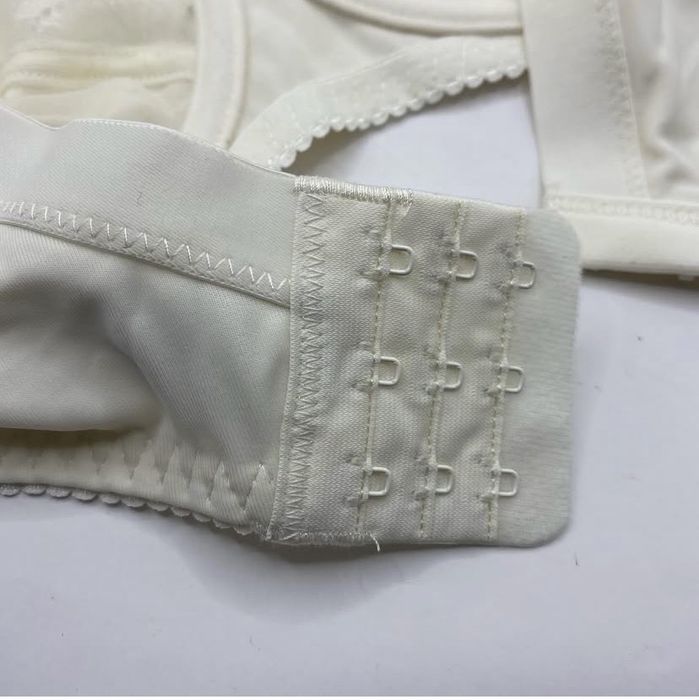 Бюстгальтер женский- р. 95D