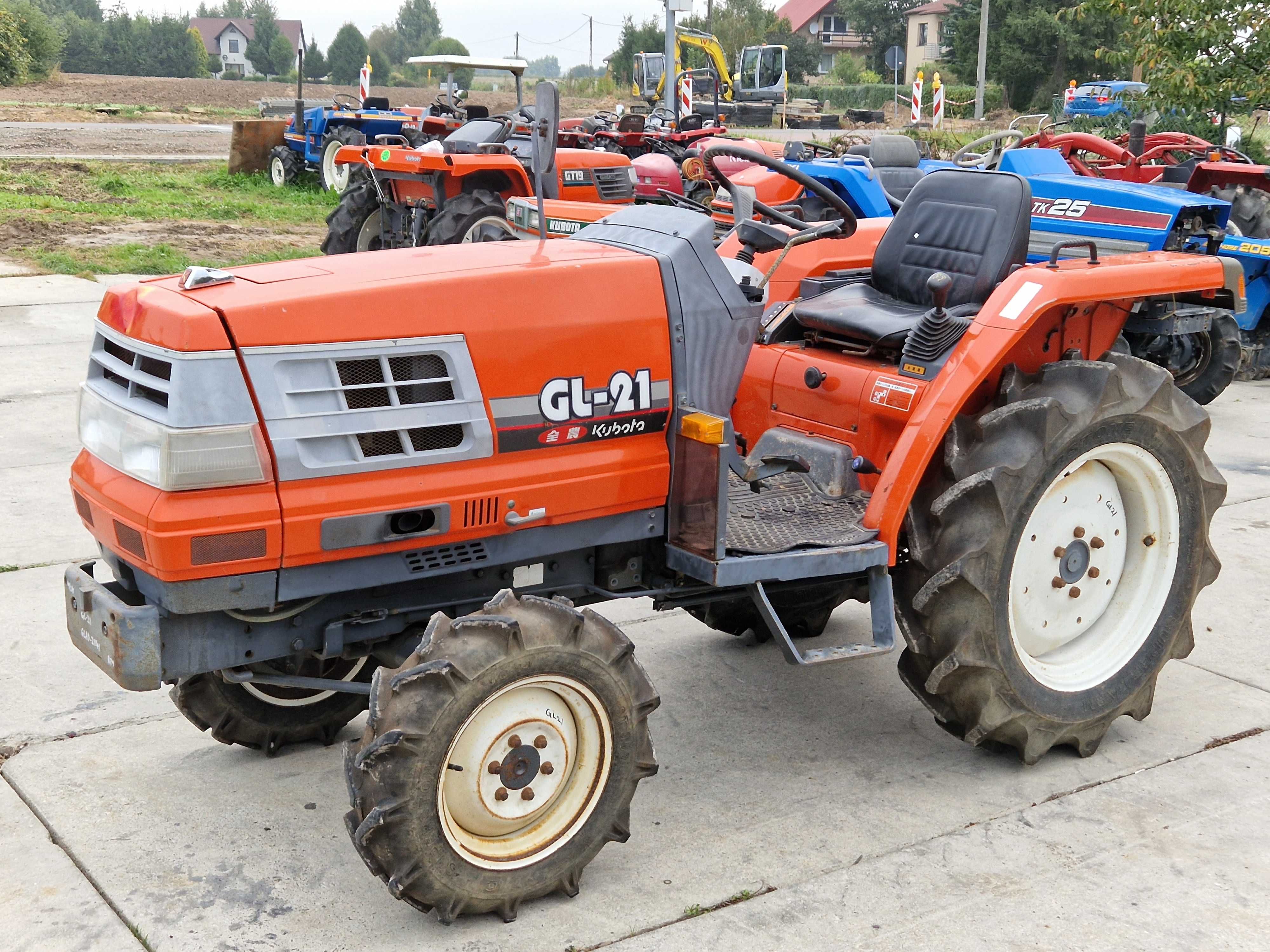 Traktorek japoński Kubota GL21 21KM wspomaganie rewers 4x4