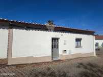 Moradia T2 com quintal em Beringel