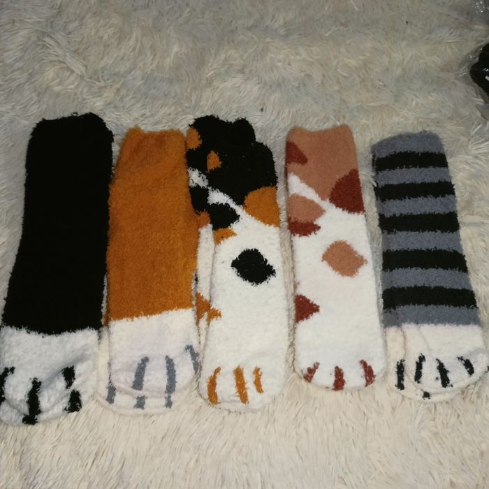 Теплые плюшевые женские носки кошачьи лапки