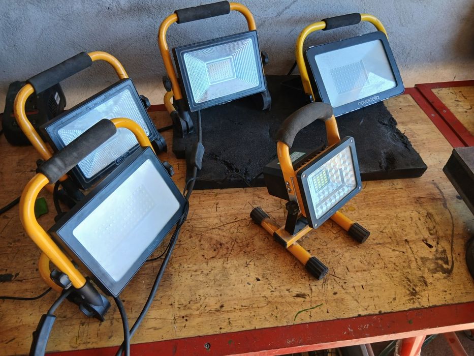 Holofotes LED Várias dimensões