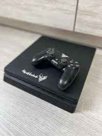 Sony PlayStation 4 ( PS 4 )