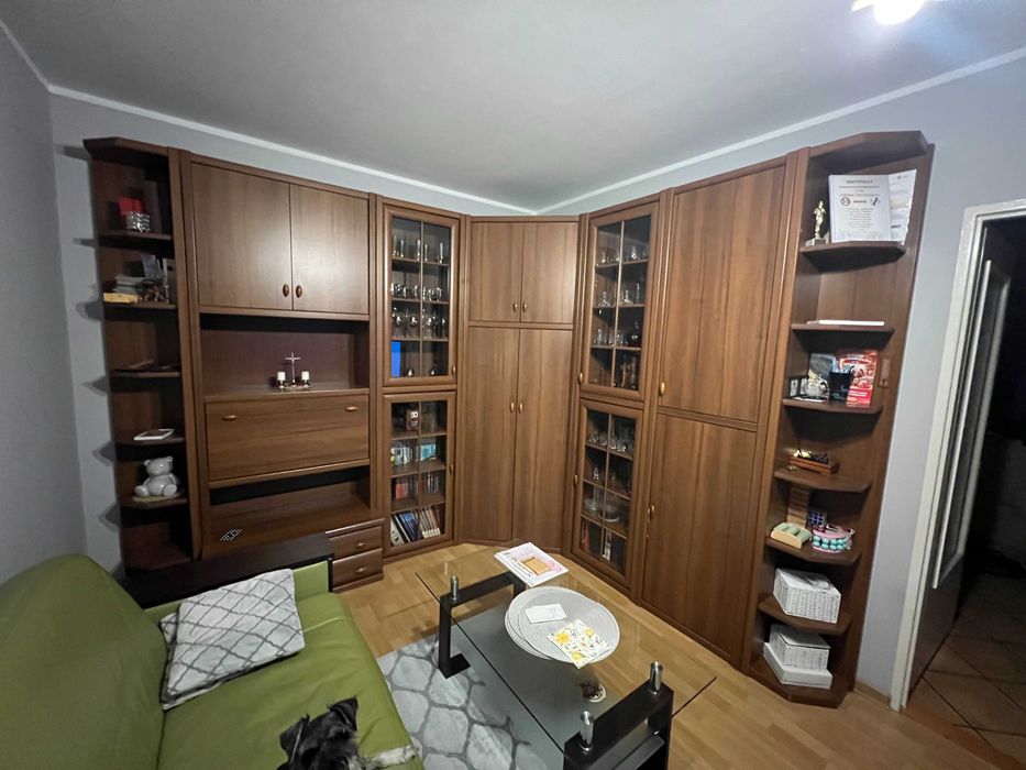 Meble pokojowe wysokie 235 cm