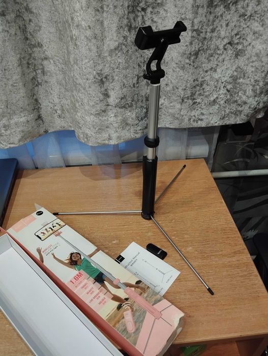 Продам новую селфи палку за 299 грн