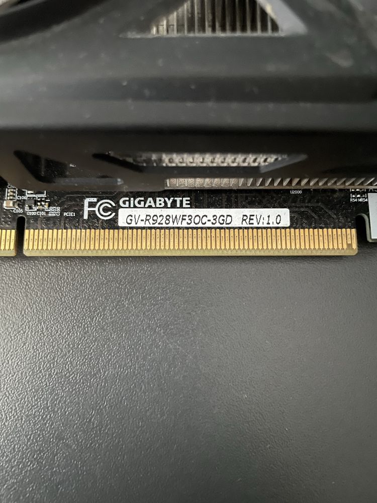 Gigabyte radeon r9 280x 3072mb 384-bit WINDFORCE 3X oc