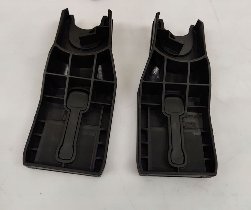 Hauck Move z adapterem Simply Universal Black