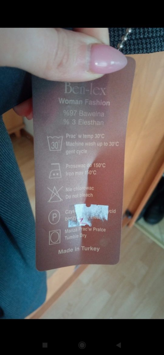 Elegancka ołówkowa sukienka