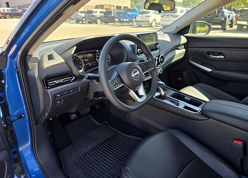 Nissan Sentra      2024