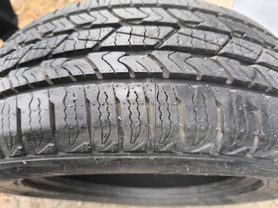 Продам всесезонные шины R17
