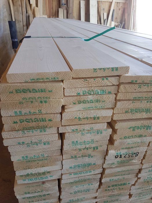 Deska wykończeniowa świerkowa sucha strugana  grubość 1,8 cm