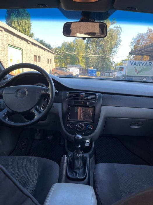 Chevralet lacertti 2012