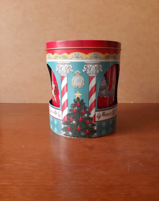 Metalowa puszka pudełko pozytywka - świąteczna karuzela