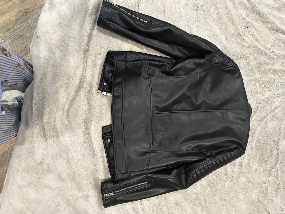 Новая мужская куртка Zara ( кожезаменитель )на подростка 12-15лет