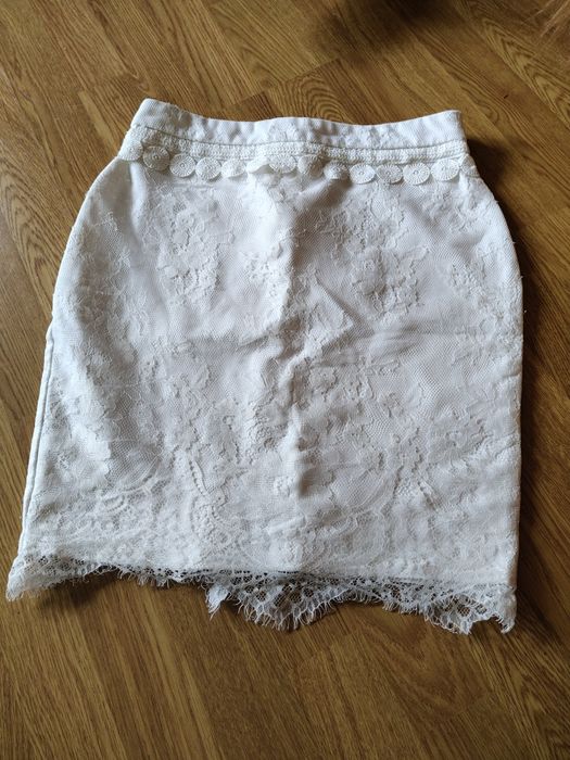 Spódnica biała elegancka koronka M 38