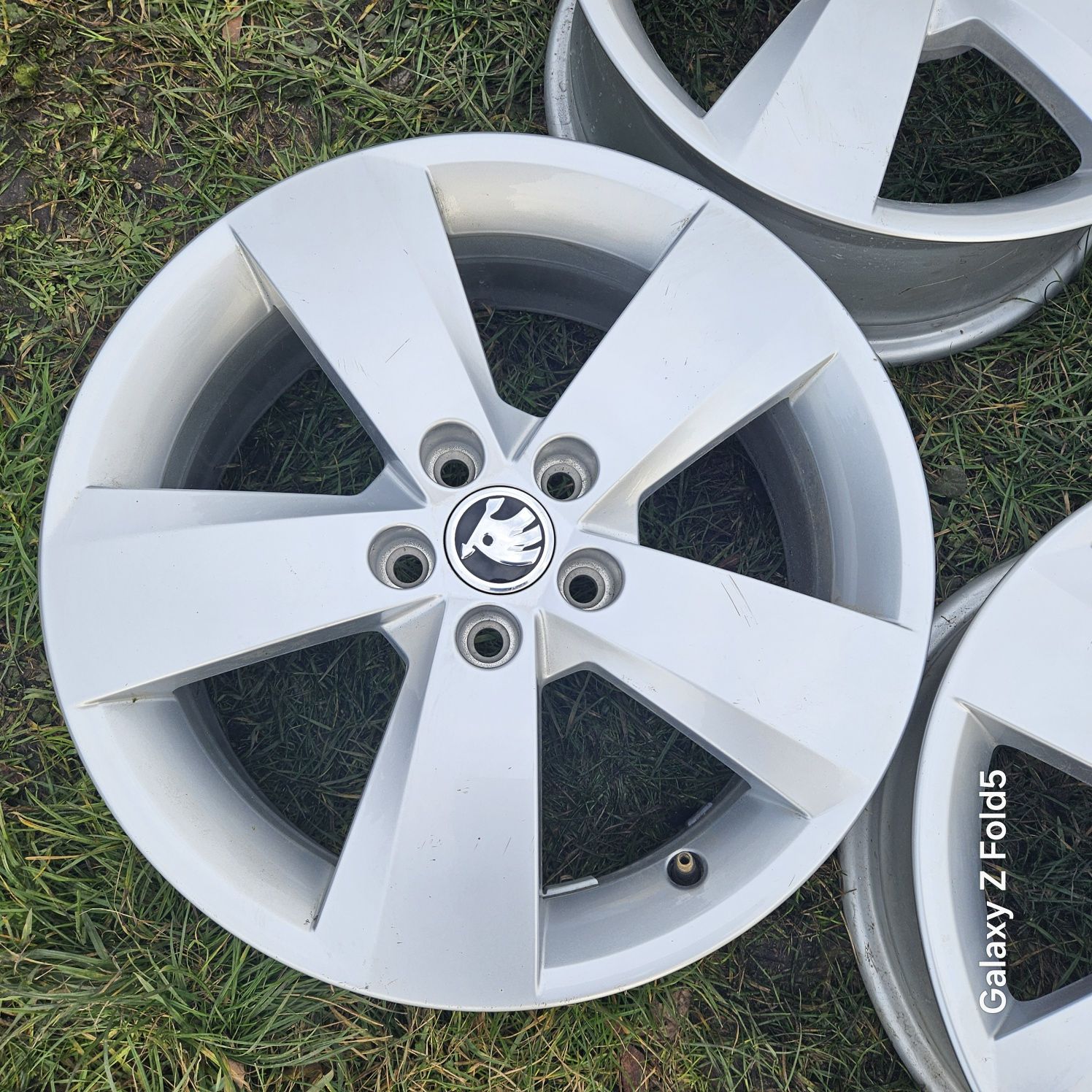 Alufelgi 16 Skoda Fabia IV Scala Kamiq VW Polo Seat Ibiza 5x100 ET35
