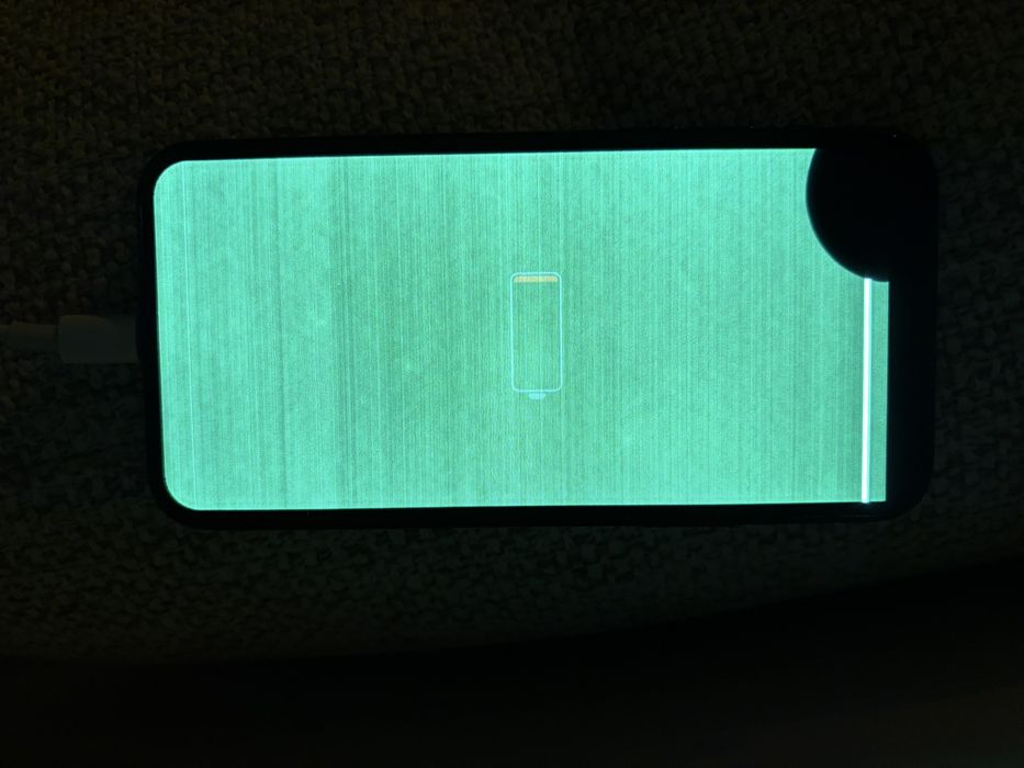 Iphone 11 Pro green dark