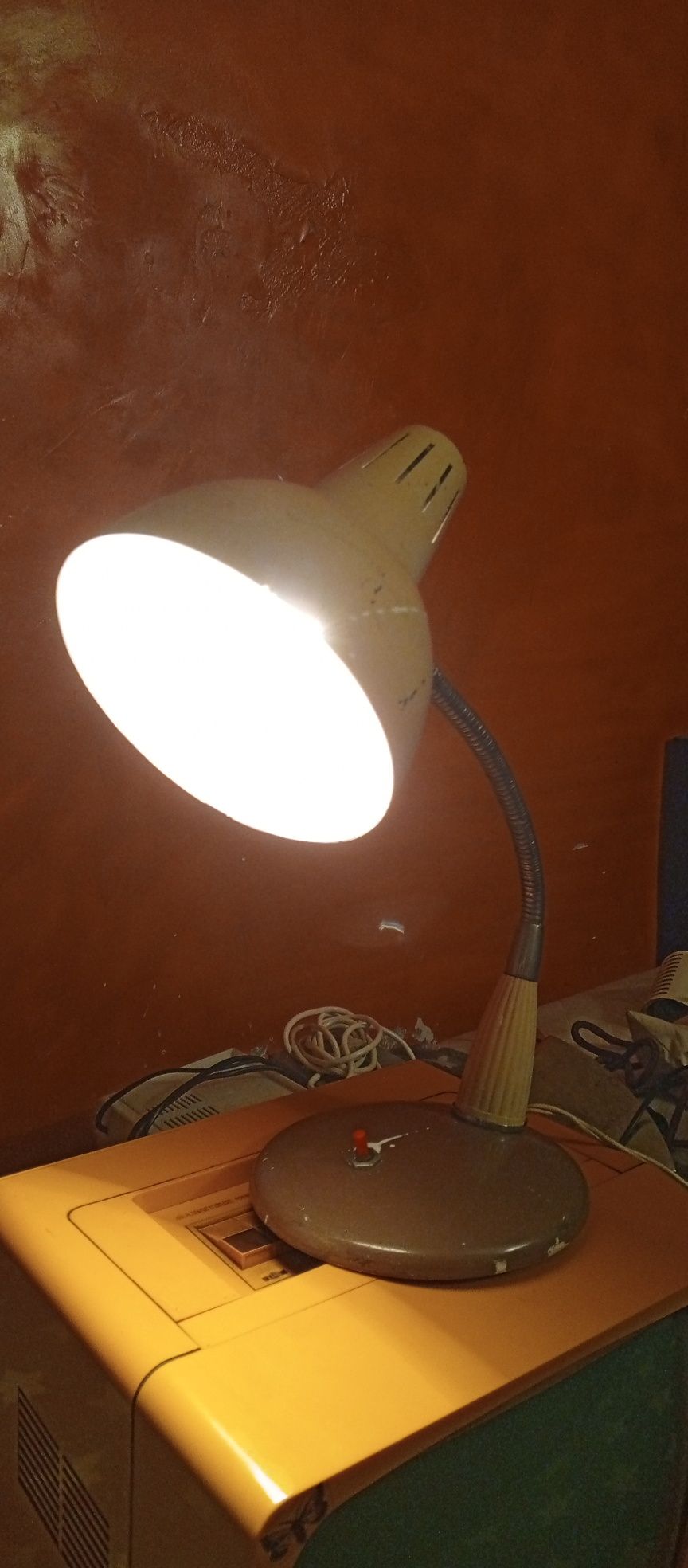 Lampa PRL typ 1118 60-te XXw / proj. APOLINARY GAŁECKI