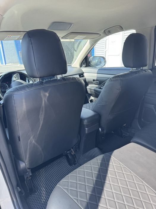 Mitsubishi Outlander III 2016