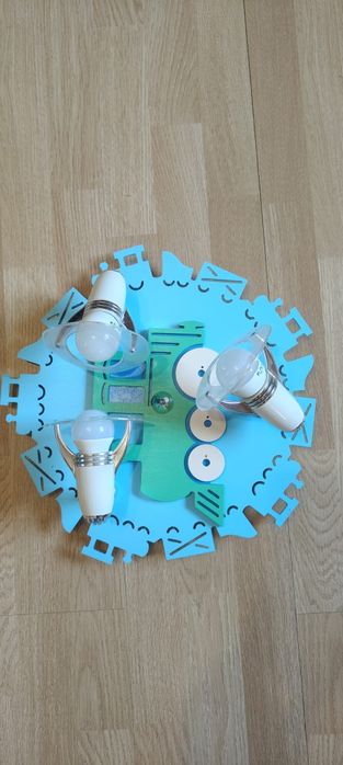 Komplet mebli do pokoju dziecięcego