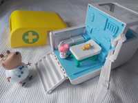 Zestaw zabawek Świnka Peppa ambulans karetka lekarz