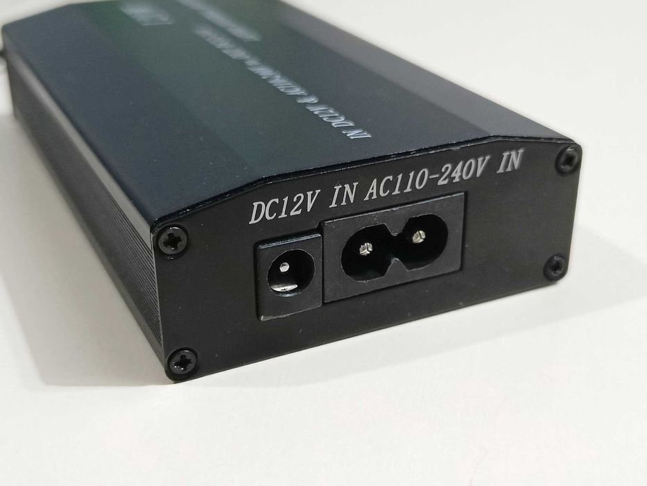 Універсальний зарядний пристрій для ноутбуків 120W