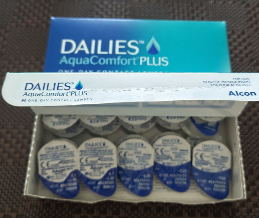 Продам контактні лінзи Dailies Aqua Comfort Plus 
Сфе