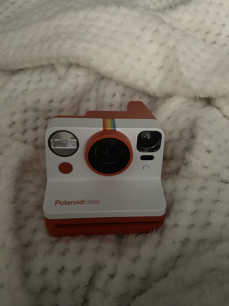 polaroid now instant cam