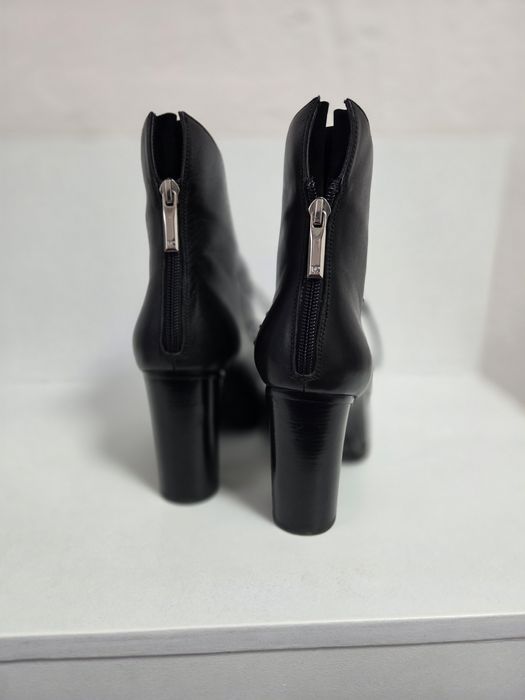 Ботильони черевики Basconi