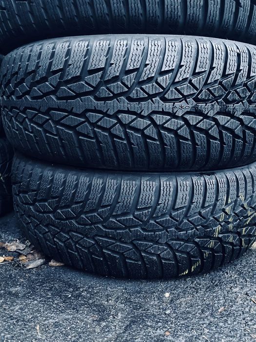 205 60 16 Nokian WRD4 90%