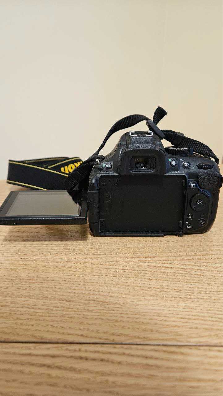 Фотоапарат Nikon D5200 kit 18-55 + сумка + зарядне