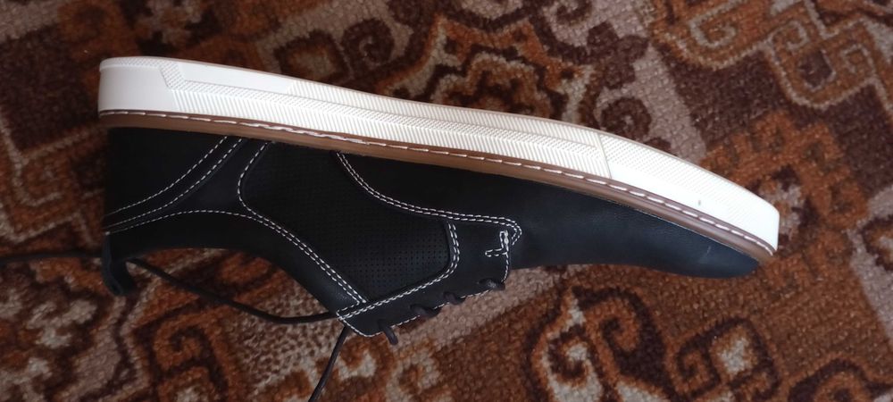 Дербі / Туфлі Easy Street