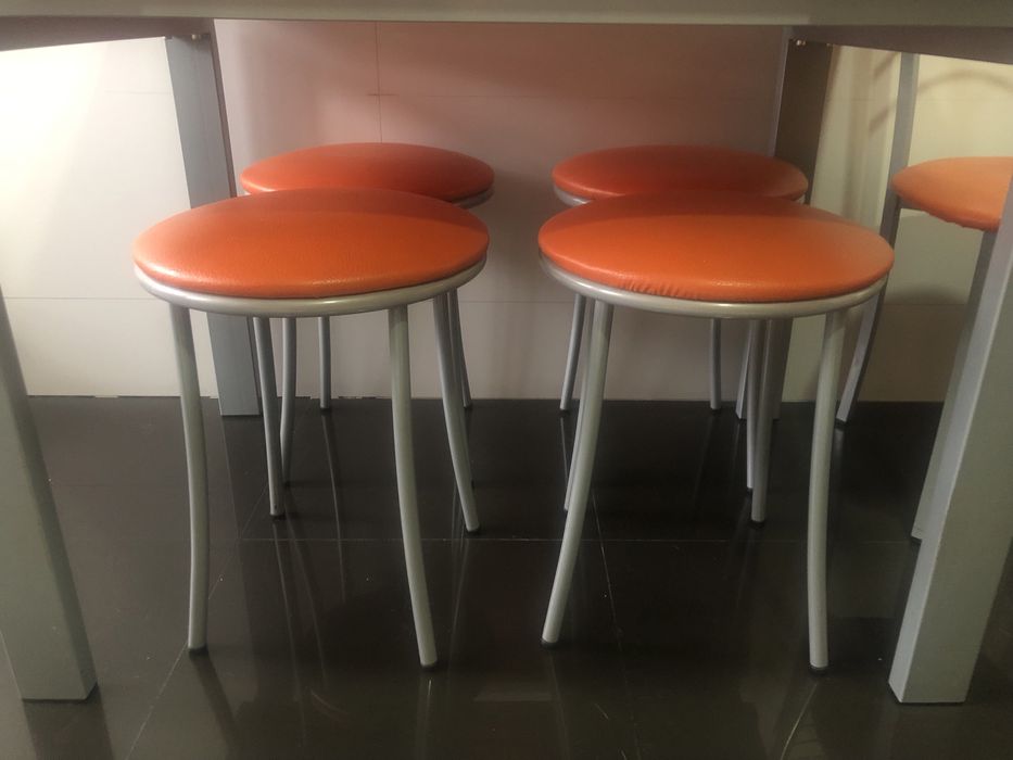 Mesa de cozinha extensível
