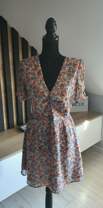Piękna sukienka Topshop