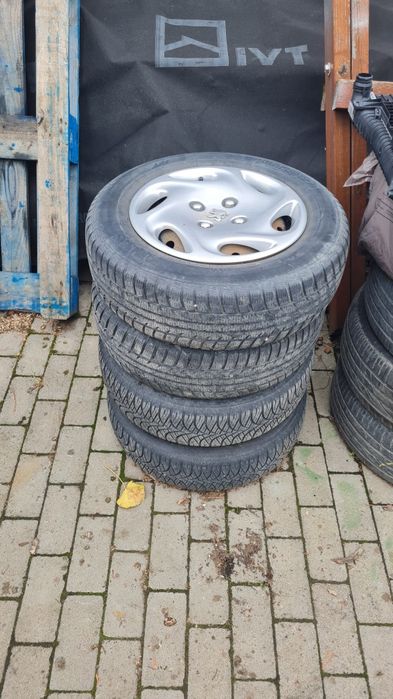 Zestaw kół  175/70R14. Felgi+opony+kołpaki